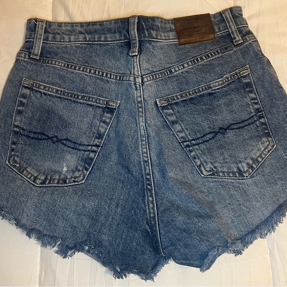 Lucky Brand Jean Shorts style# 7WD10773 - Picture 4 of 5